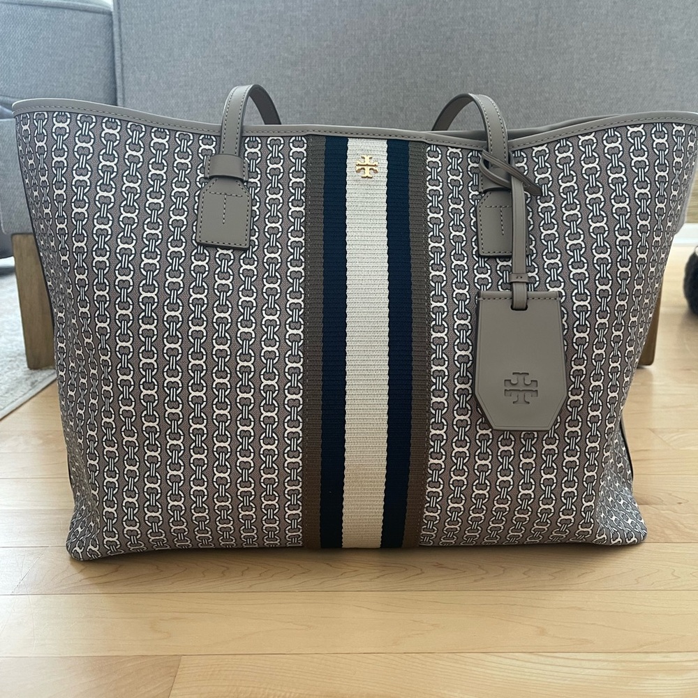 Tory Burch Gemini Link Tote